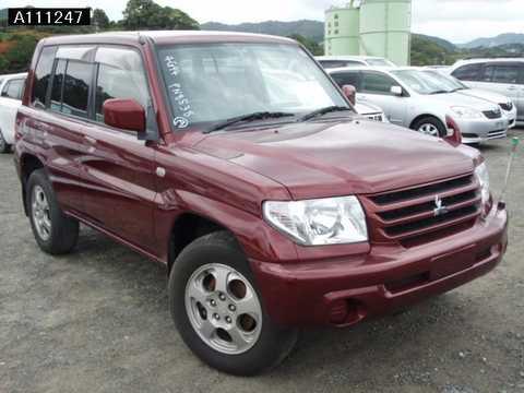 2003 Mitsubishi Pajero iO