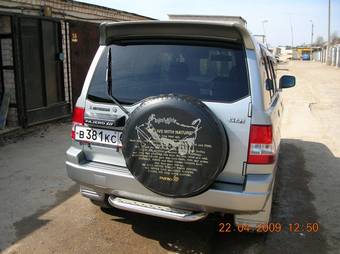 2003 Mitsubishi Pajero iO Photos