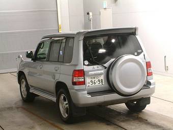 2003 Mitsubishi Pajero iO Pictures
