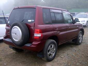 2003 Mitsubishi Pajero iO Pics