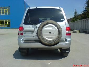 2003 Mitsubishi Pajero iO Photos