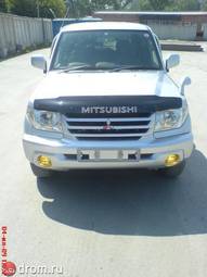 2003 Mitsubishi Pajero iO Pictures