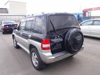 2004 Mitsubishi Pajero iO Pictures