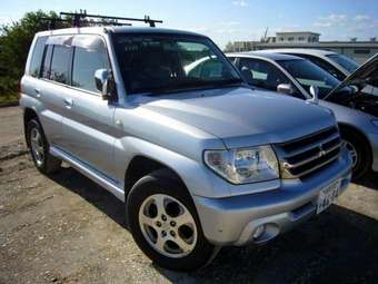 2005 Mitsubishi Pajero iO Pictures
