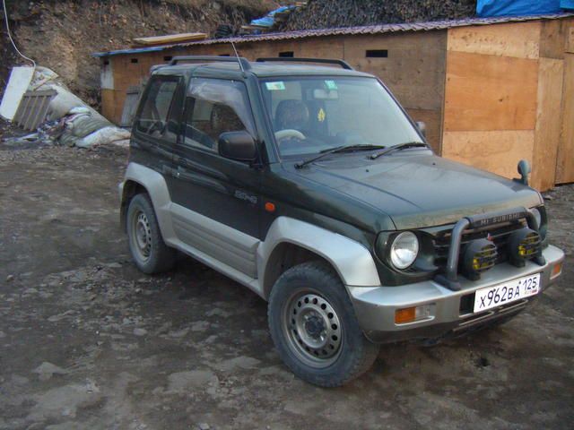 1995 Mitsubishi Pajero Junior