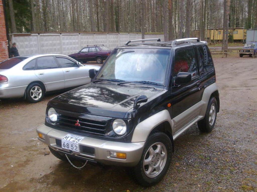 1995 Mitsubishi Pajero Junior