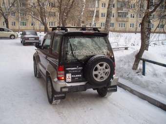 1995 Mitsubishi Pajero Junior Pictures