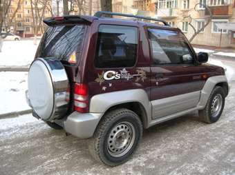1995 Mitsubishi Pajero Junior Pictures