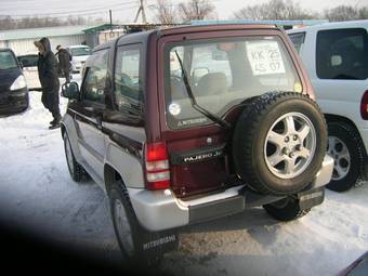 1995 Mitsubishi Pajero Junior Photos