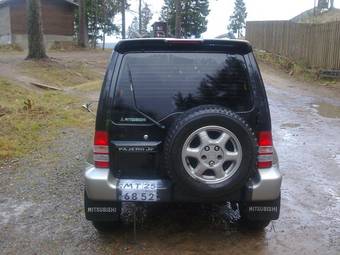 1995 Mitsubishi Pajero Junior Pictures