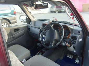 Pajero Junior