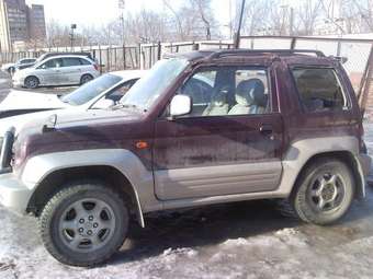 1996 Mitsubishi Pajero Junior Photos