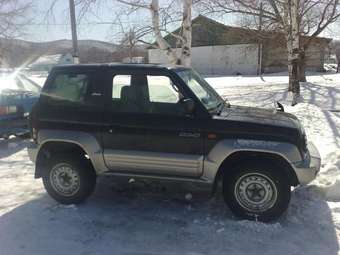 1996 Mitsubishi Pajero Junior Wallpapers