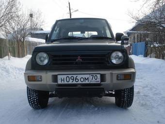 1996 Mitsubishi Pajero Junior Images