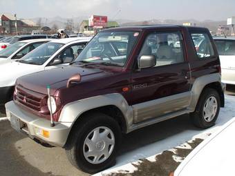 1996 Mitsubishi Pajero Junior Photos