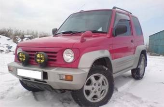 1996 Mitsubishi Pajero Junior Images