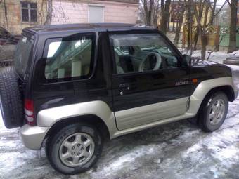 1996 Mitsubishi Pajero Junior Photos