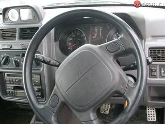 1996 Mitsubishi Pajero Junior Photos