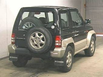 1996 Mitsubishi Pajero Junior Pictures