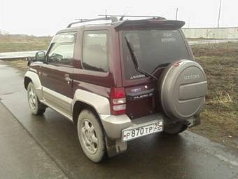 1996 Mitsubishi Pajero Junior Pictures