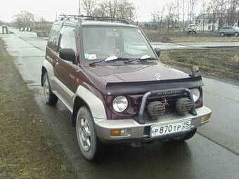 1996 Mitsubishi Pajero Junior Photos