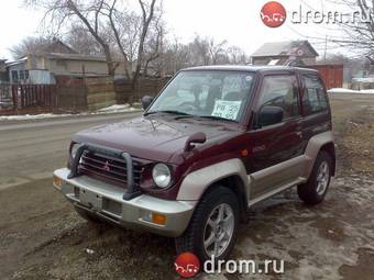 1996 Mitsubishi Pajero Junior Pictures