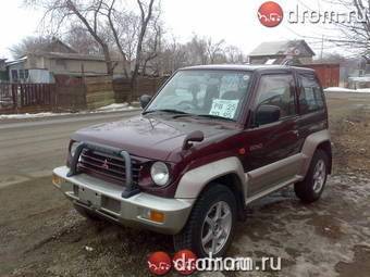 1996 Mitsubishi Pajero Junior Photos