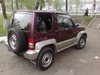 1996 Mitsubishi Pajero Junior Photos