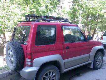 1996 Mitsubishi Pajero Junior Pictures