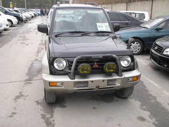 1996 Mitsubishi Pajero Junior Photos