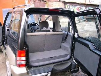 1996 Mitsubishi Pajero Junior Photos