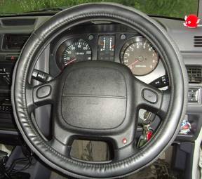 1996 Mitsubishi Pajero Junior Photos