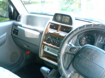 1996 Mitsubishi Pajero Junior Pictures