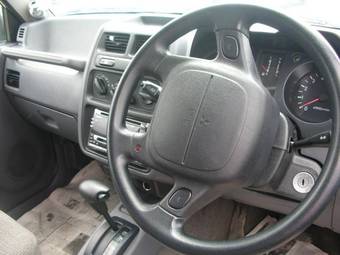 1996 Mitsubishi Pajero Junior Pictures