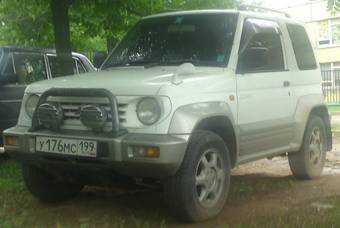 1996 Mitsubishi Pajero Junior Pictures