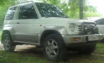 1996 Mitsubishi Pajero Junior Pictures