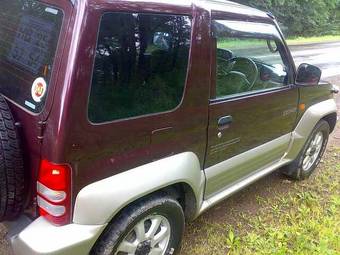 1996 Mitsubishi Pajero Junior Pictures