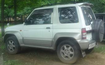 1996 Mitsubishi Pajero Junior Photos