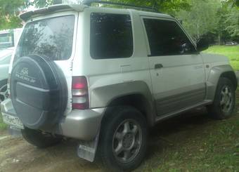 1996 Mitsubishi Pajero Junior Pictures