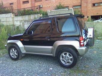 1996 Mitsubishi Pajero Junior Pictures