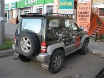 1996 Mitsubishi Pajero Junior Photos