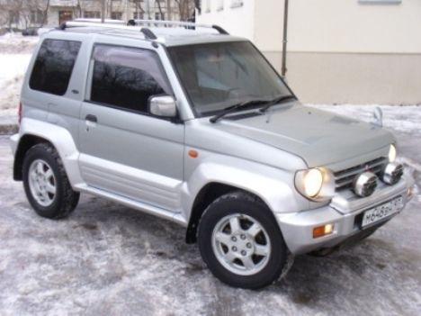 1997 Mitsubishi Pajero Junior