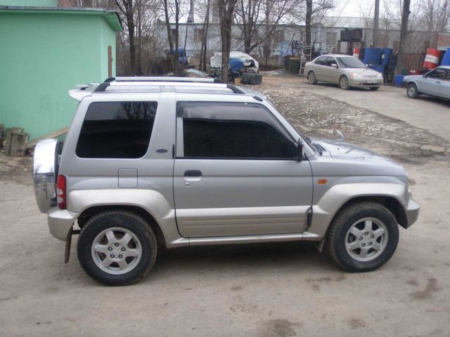 1997 Mitsubishi Pajero Junior