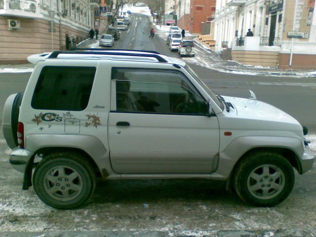 1997 Mitsubishi Pajero Junior