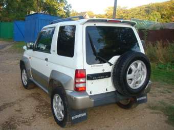 1997 Mitsubishi Pajero Junior Images