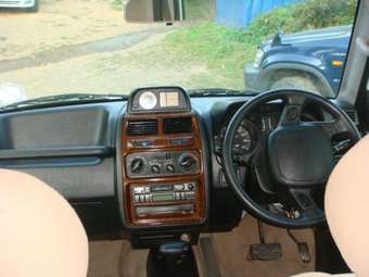 1997 Mitsubishi Pajero Junior Pictures
