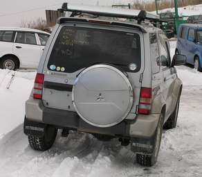 1997 Mitsubishi Pajero Junior Pics