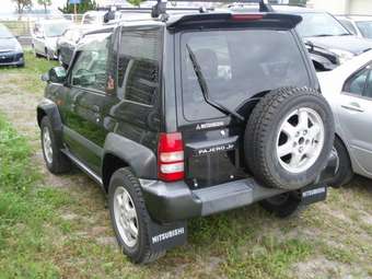 1997 Mitsubishi Pajero Junior Images