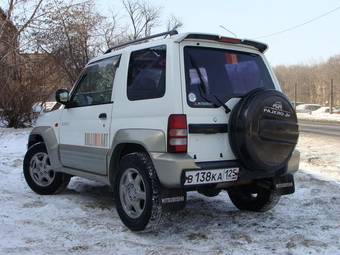 1997 Mitsubishi Pajero Junior Photos