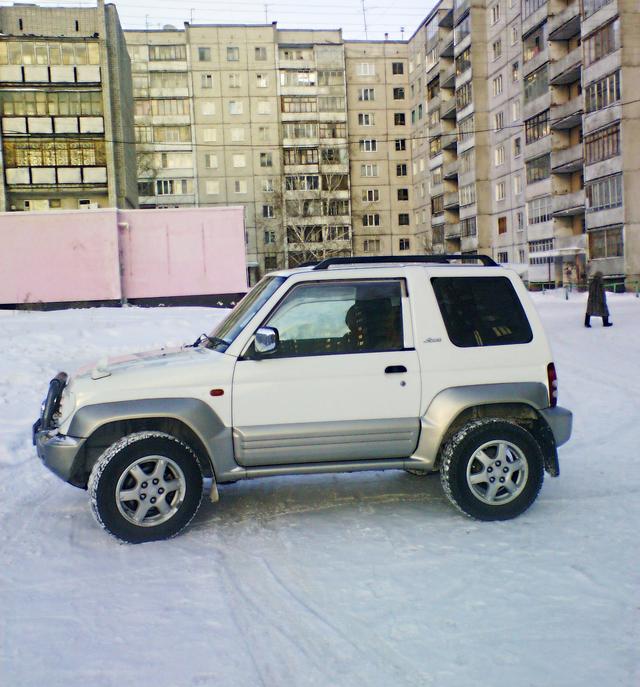 1997 Mitsubishi Pajero Junior